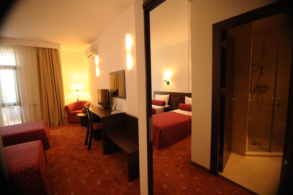 Hotel Mon Jardin Mahmudia Rom bilde
