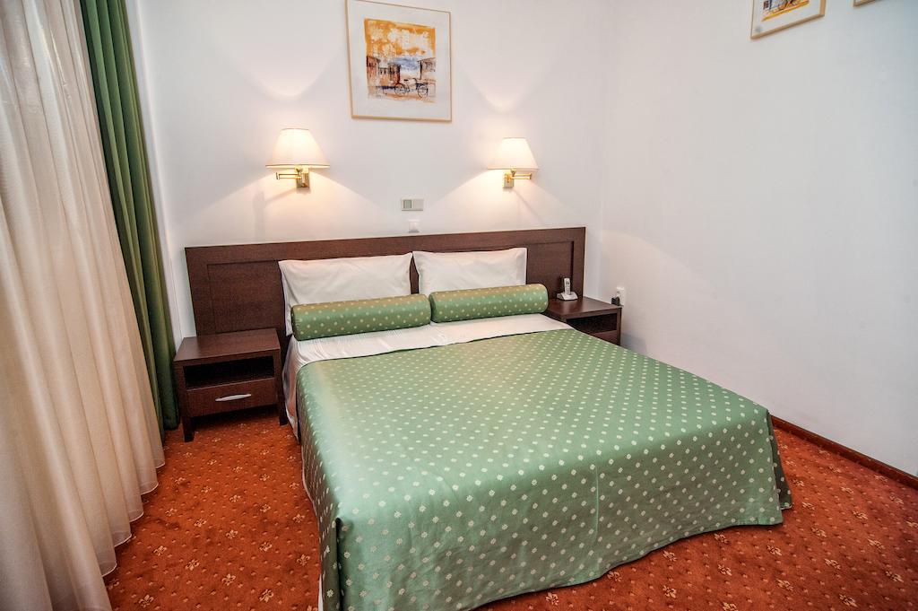 Hotel Mon Jardin Mahmudia Rom bilde