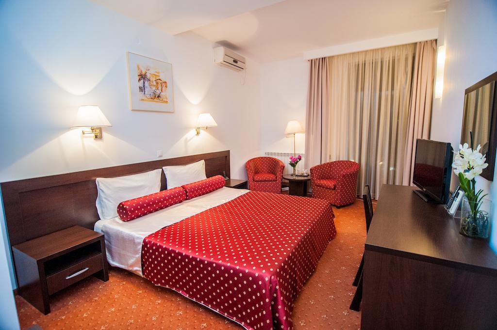Hotel Mon Jardin Mahmudia Rom bilde