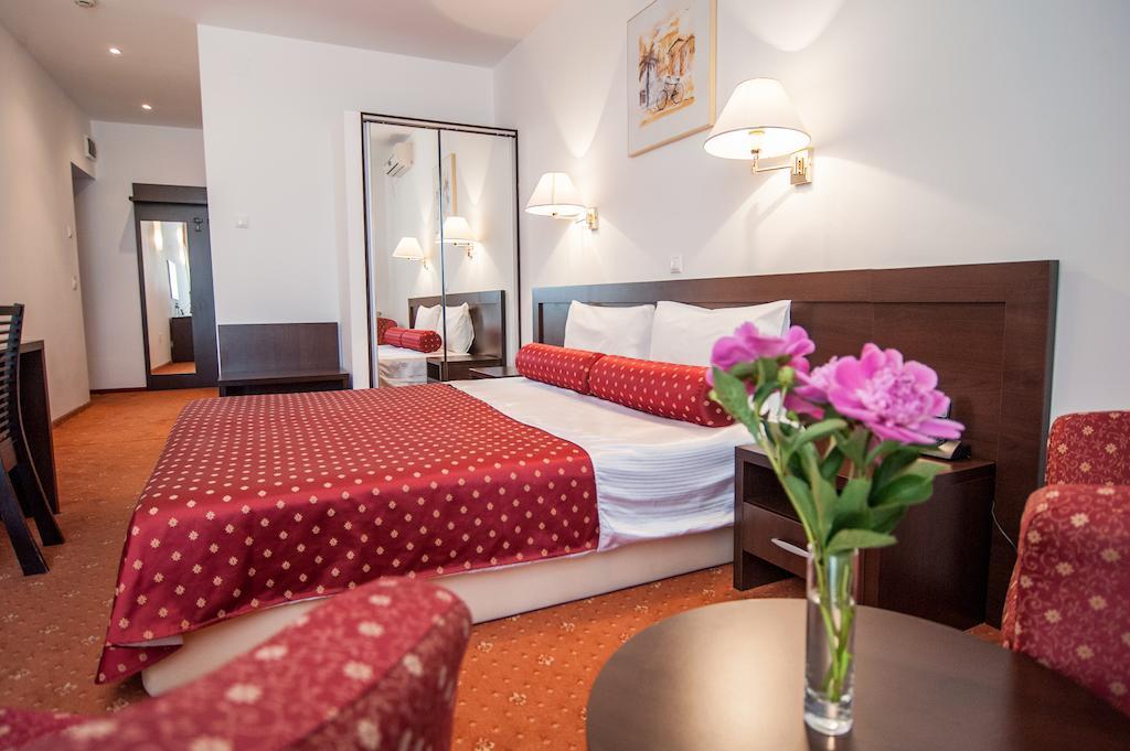 Hotel Mon Jardin Mahmudia Rom bilde